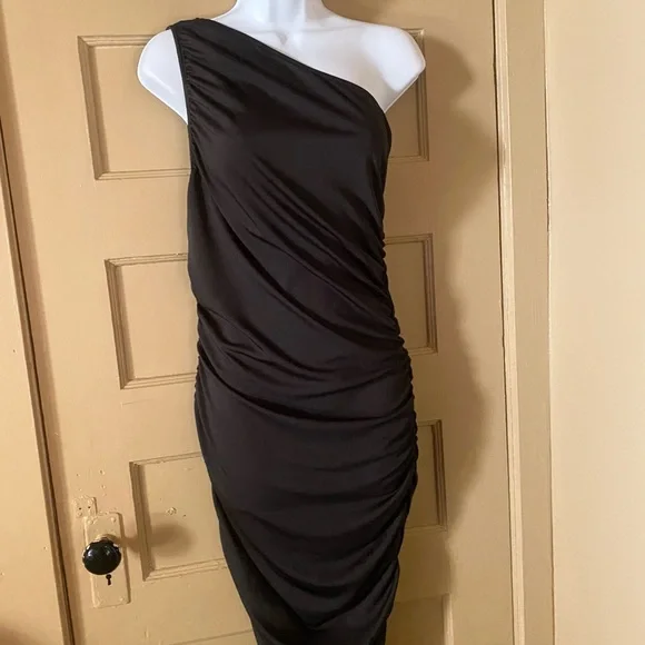 shein one shoulder dress black SHEIN BAE Women's Black Elegant Summer Party Dinner Dress, Draped Neckline Ruffle Hem Asymmetric Shoulder Luxury Bodycon Date Dress, Bridesmaid Formal Ball Gown